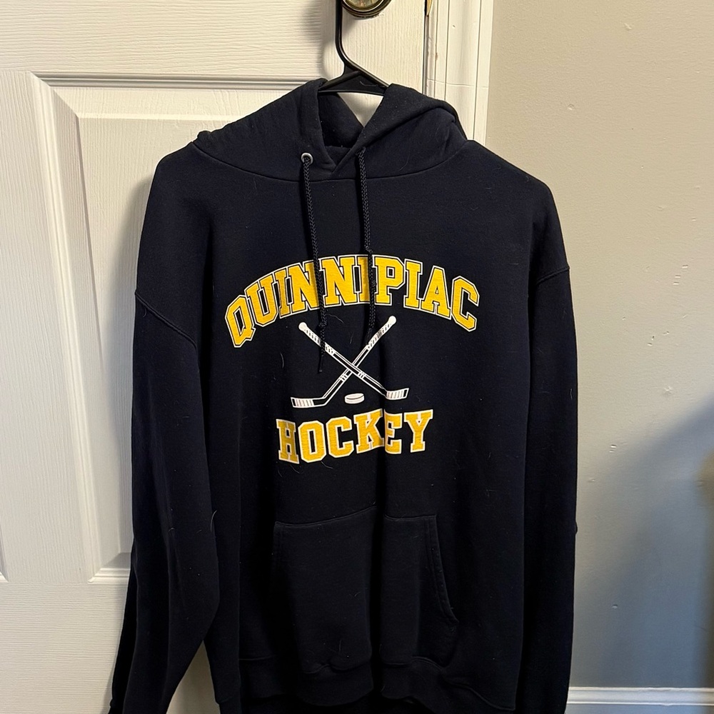 Champion Quinnipiac Bobcats NCAA D1 College Hockey Lacer Hoodie Sweatshirt